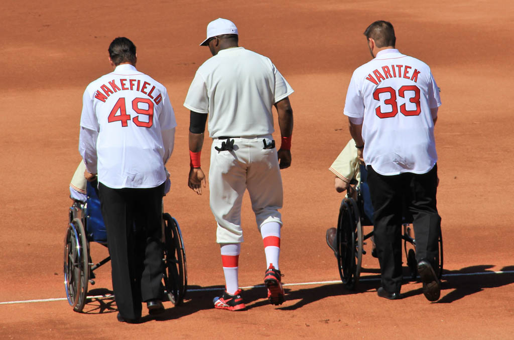 Tek, Wakefield and Big Papi escorting Johnny Pesky and Bobby Doerr to the infield at Fenway's 100th