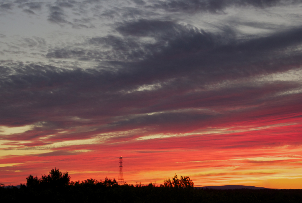 Another sunset photo from Sunday night... made for a beautiful ride home.