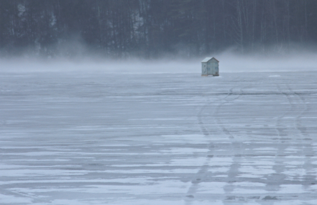 Ice fishing hut