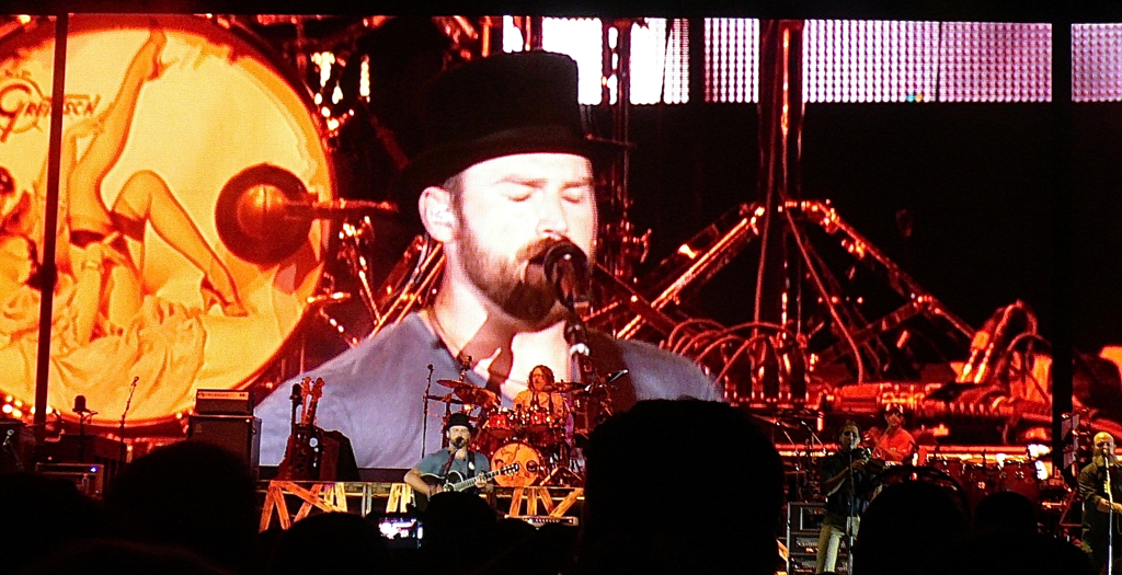 Another photo from the Zac Brown Band concert at Fenway... 