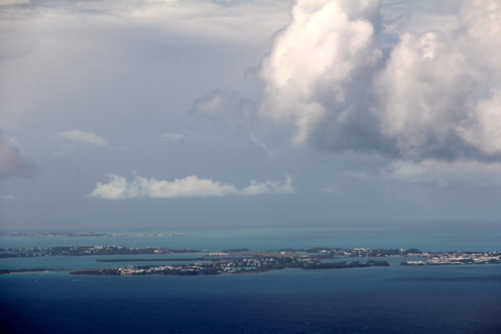 Hoping Hurricane Gonzalo spares vulnerable Bermuda...